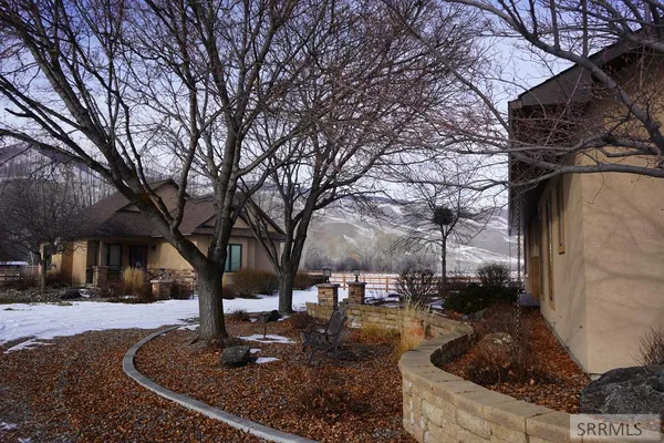 $2,100,000 | 3-5 Capt Billy Boogie Way, Carmen, ID 83462