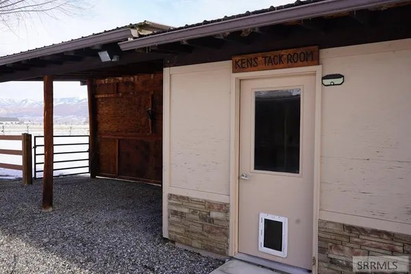 $2,100,000 | 3-5 Capt Billy Boogie Way, Carmen, ID 83462