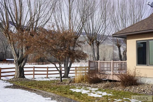 $2,100,000 | 3-5 Capt Billy Boogie Way, Carmen, ID 83462