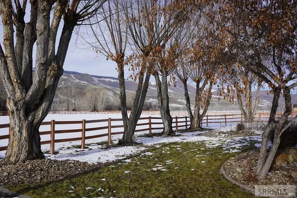 $2,100,000 | 3-5 Capt Billy Boogie Way, Carmen, ID 83462