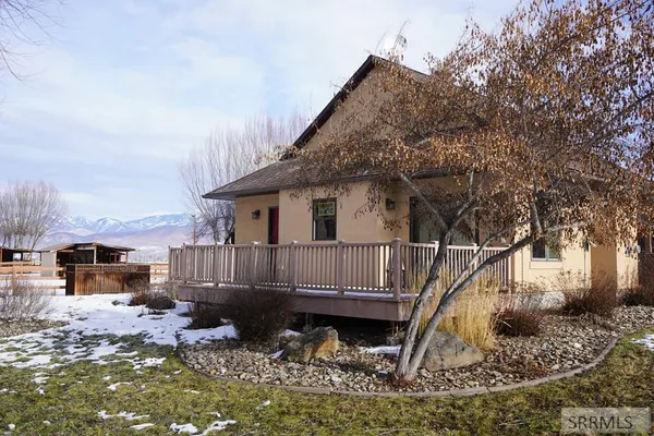 $2,100,000 | 3-5 Capt Billy Boogie Way, Carmen, ID 83462