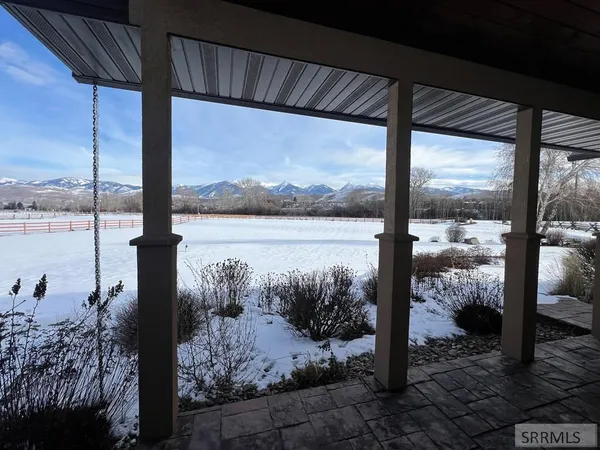 $2,100,000 | 3-5 Capt Billy Boogie Way, Carmen, ID 83462