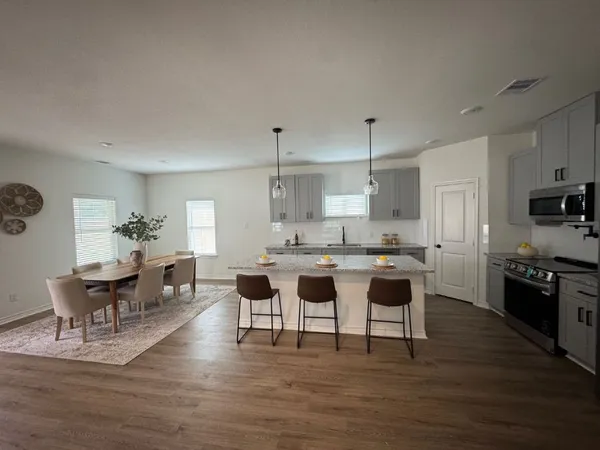 $299,900 | 15193 Austin Road, Willis, TX 77378