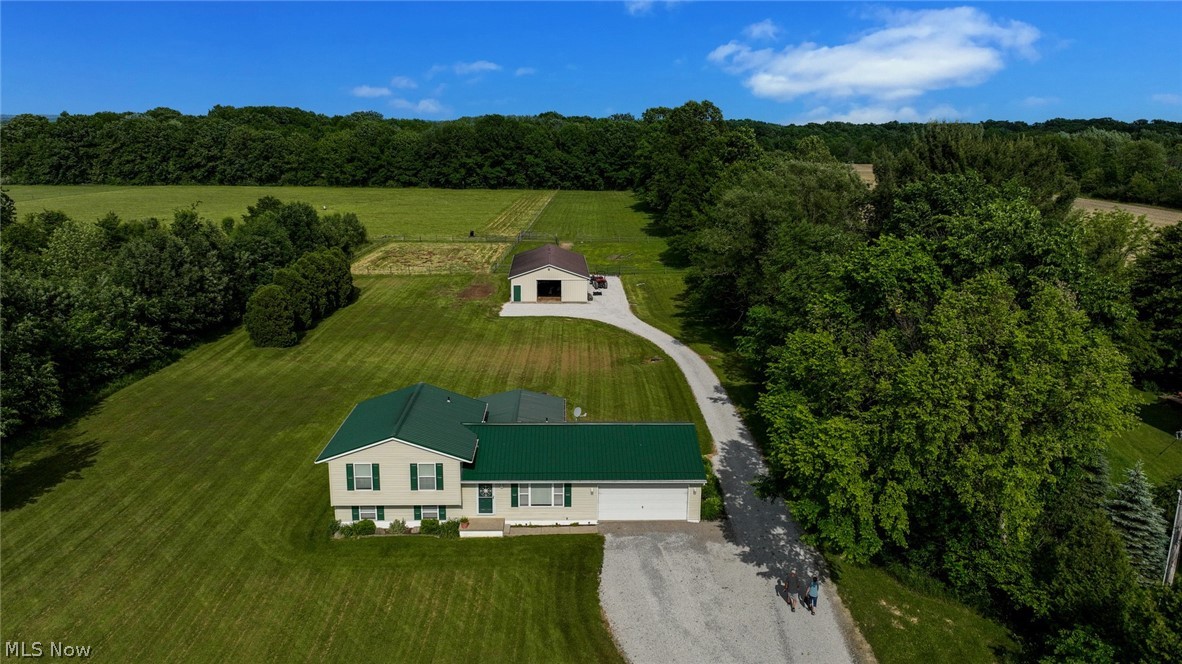 2609 Erhart Road Medina, OH 44256 - Photo 3 of 46