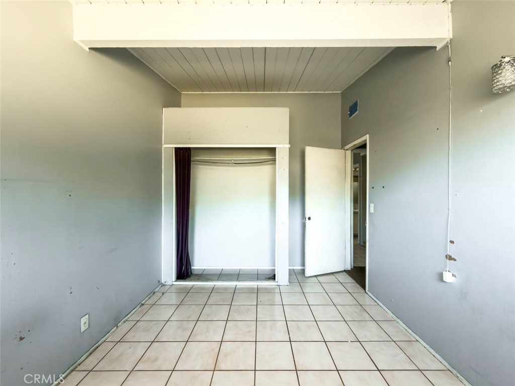 9892 West Chanticleer Road Anaheim, CA 92804 - Photo 5 of 28 Bedroom 2