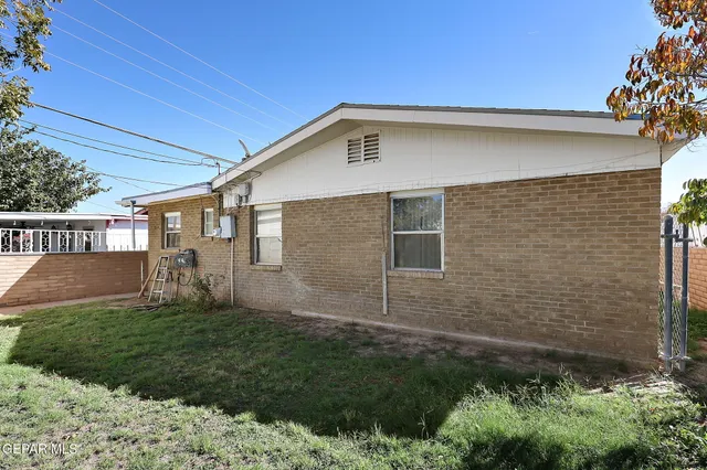 $155,500 | 217 Papaya Street, El Paso, TX 79915