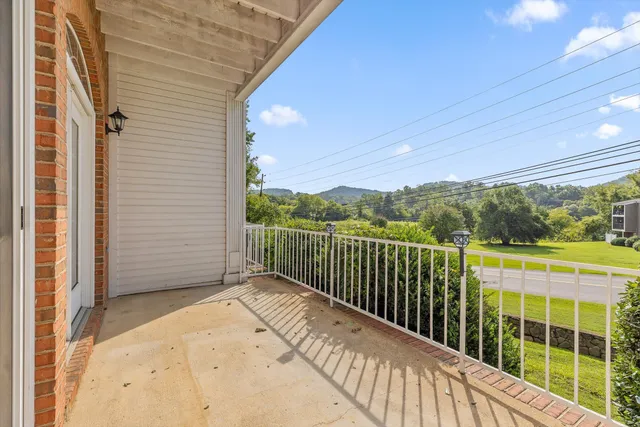 $276,900 | 4143 Mountain Creek Road, Chattanooga, TN 37415