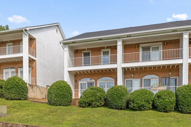 $276,900 | 4143 Mountain Creek Road, Chattanooga, TN 37415