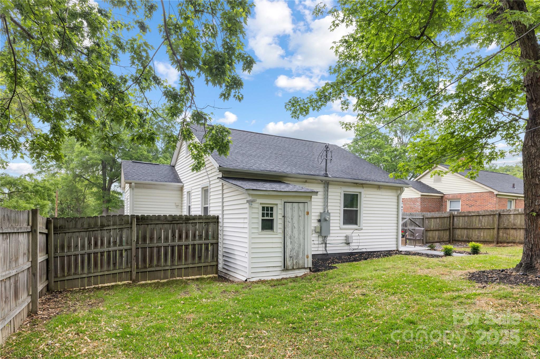 2414 Remount Road Charlotte, NC 28208 - Photo 18 of 22 Gallery Image 18