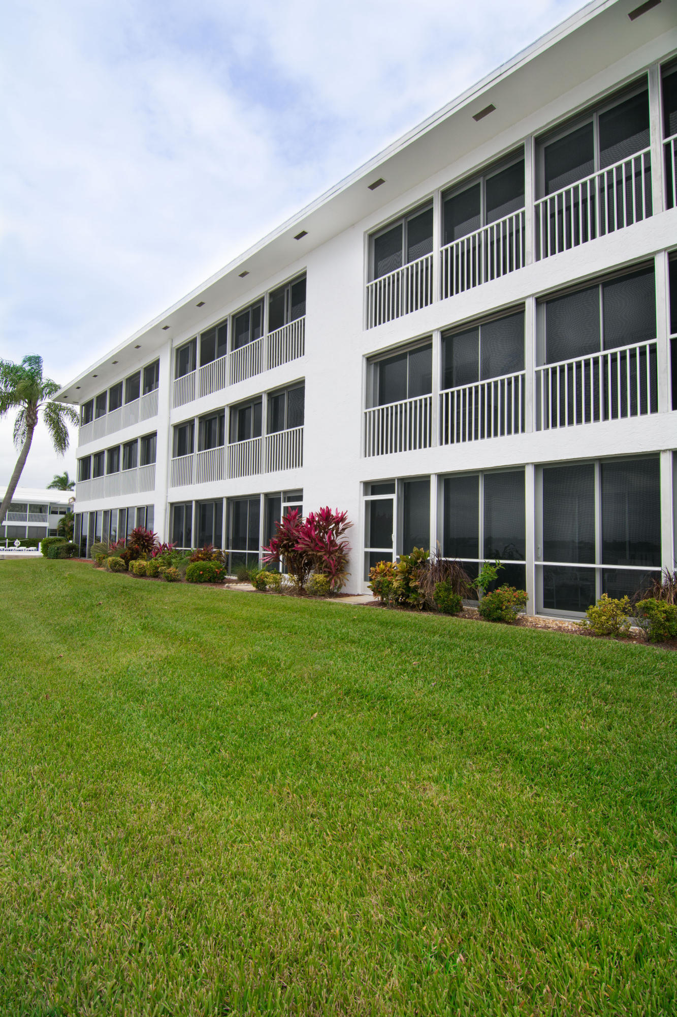 1868 Southwest Palm City Road, Unit 206 Stuart, FL 34994 - Photo 7 of 31 VIS_5808