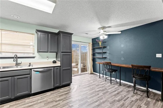 $184,900 | 1322 Southeast Lexington Avenue, Lee's Summit, MO 64081