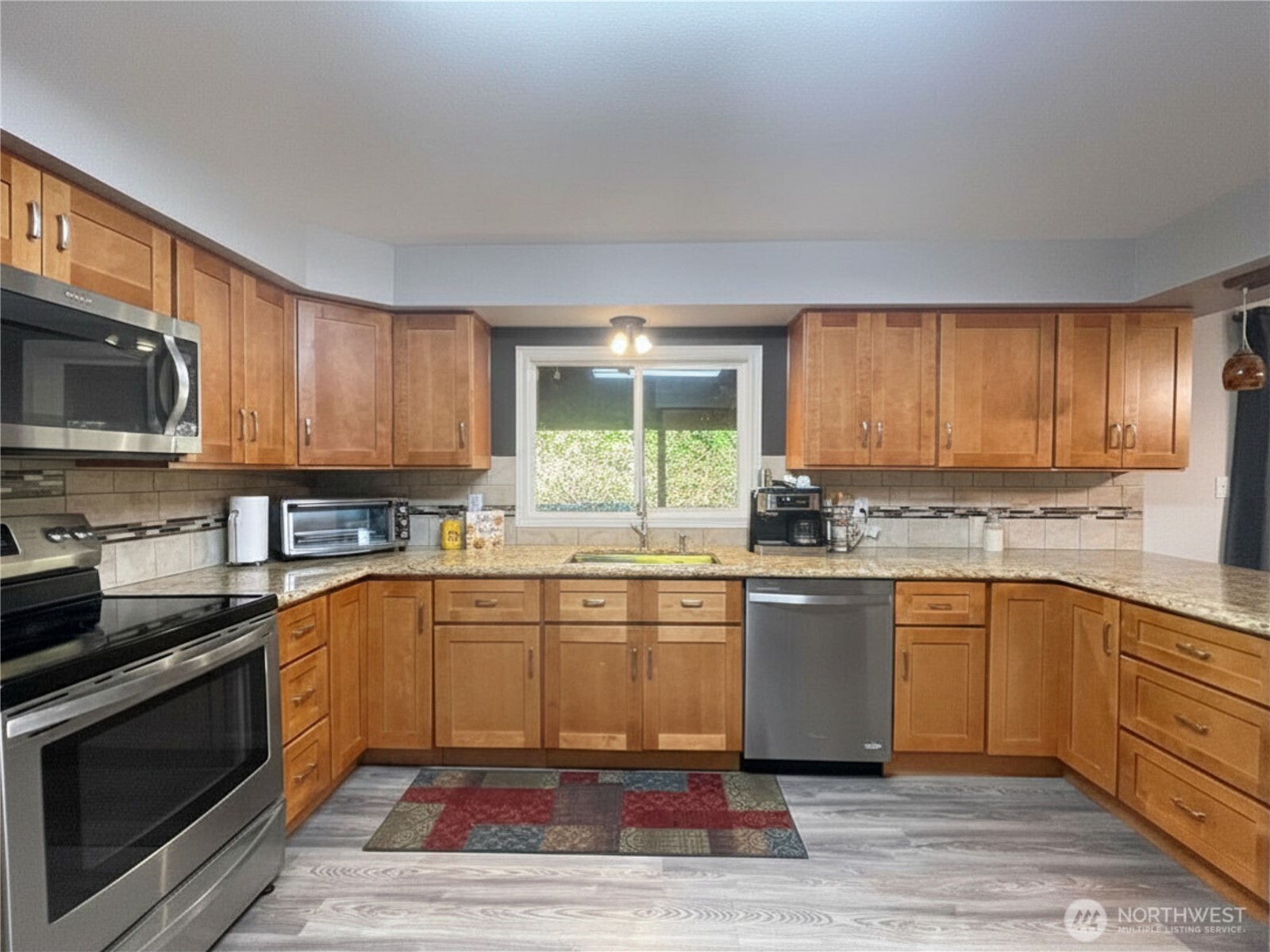 502 Coal Creek Road Longview, WA 98632 - Photo 2 of 26