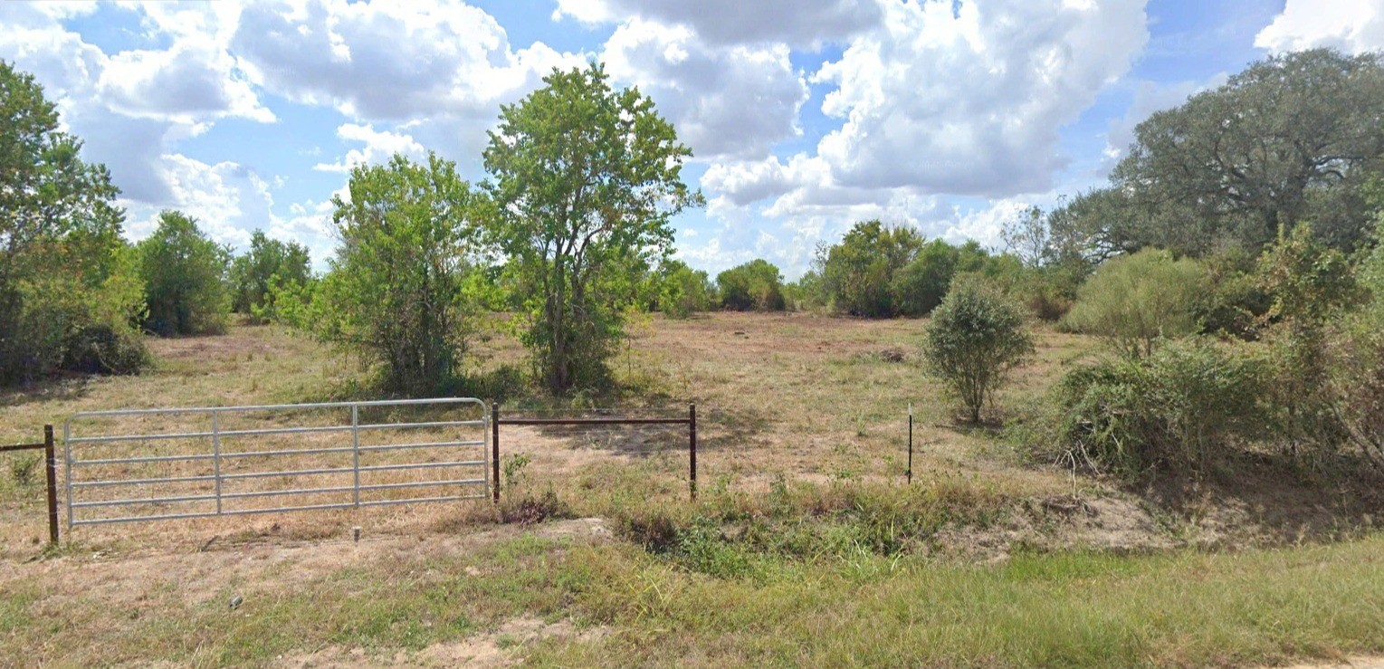 0 Burton Cemetery Road Waller, TX 77484 - Photo 5 of 10 a view of a yard