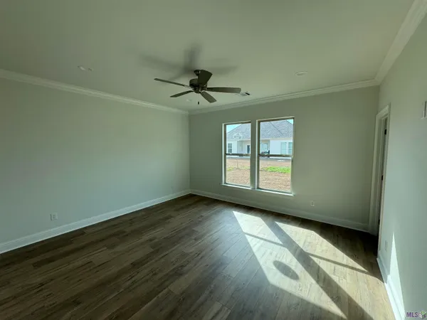 $318,240 | 10435 Highpoint Drive, Denham Springs, LA 70706