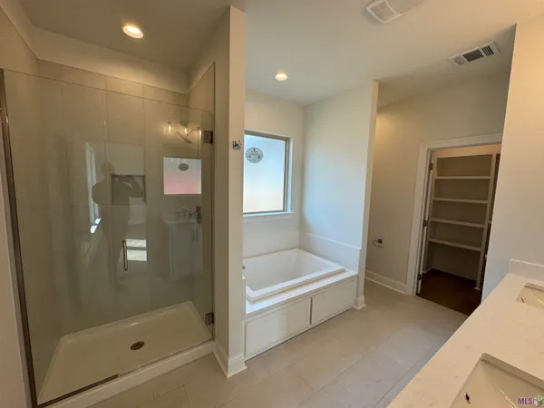 $318,240 | 10435 Highpoint Drive, Denham Springs, LA 70706