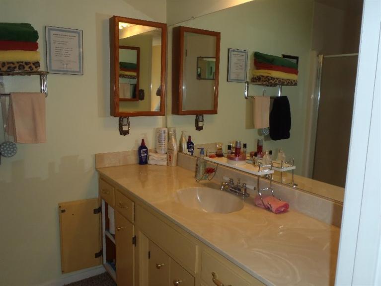 2058 Delta Waters Road Medford, OR 97504 - Photo 14 of 18 Additional Photo