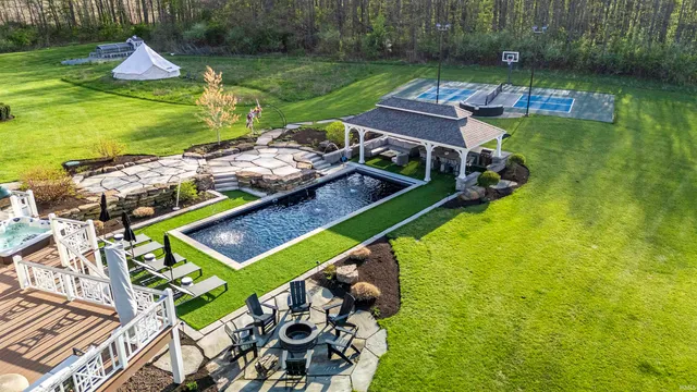 $1,849,000 | 13341 Leesburg Road, Fort Wayne, IN 46818