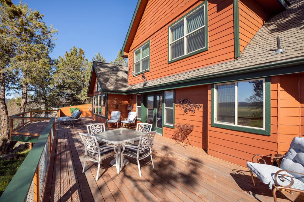 4626 Cooper's Hawk Road Klamath Falls, OR 97601 - Photo 20 of 70 4626CoopersHawkRd.-17
