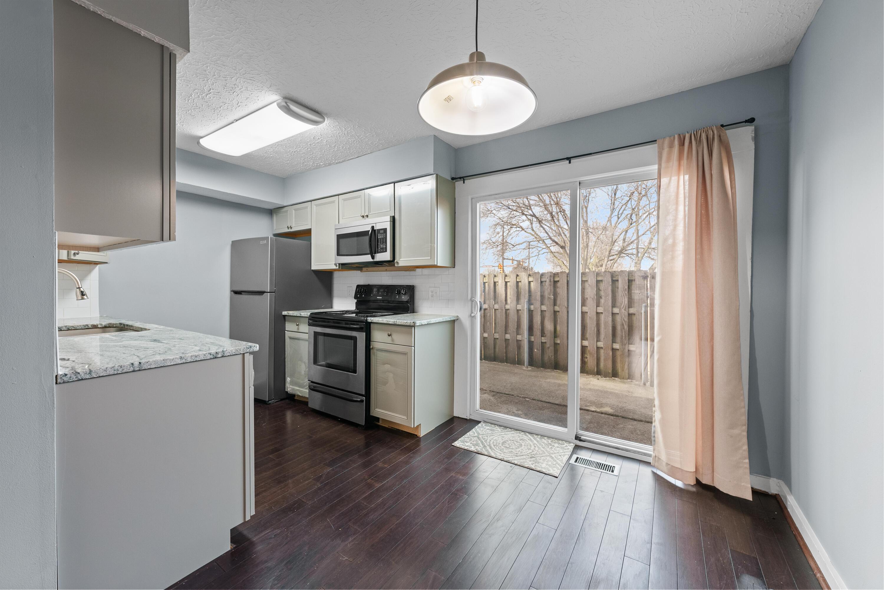 438 Edinburgh Road, Unit 438452 Dublin, OH 43017 - Photo 16 of 28 DSC04227