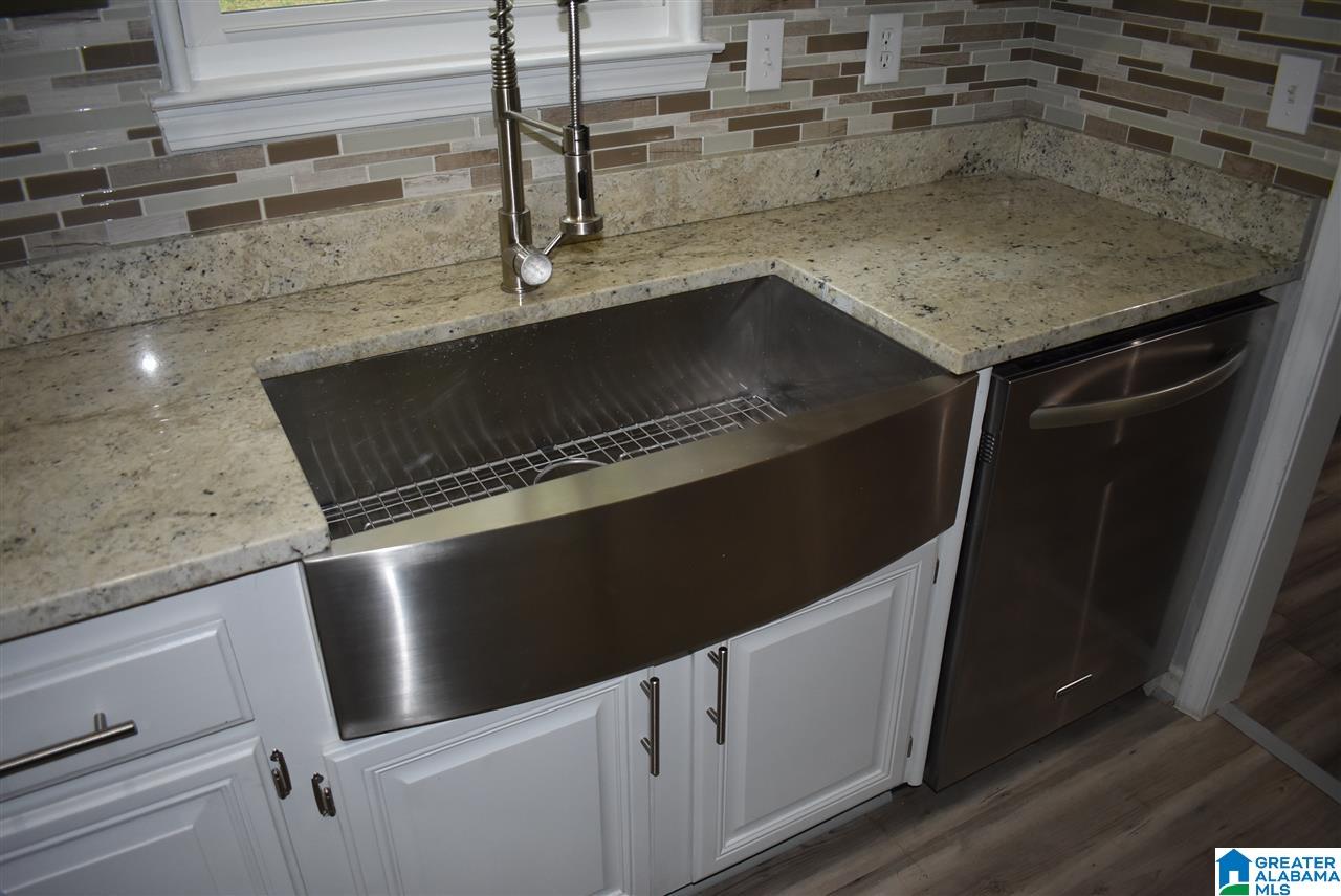 357 Seloca Road Warrior, AL 35180 - Photo 13 of 23