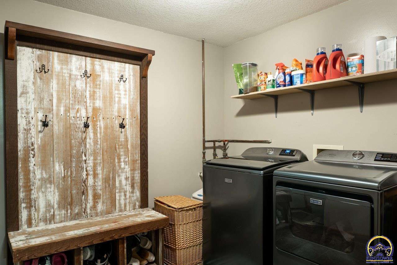 422 Western Street Onaga, KS 66521 - Photo 11 of 27