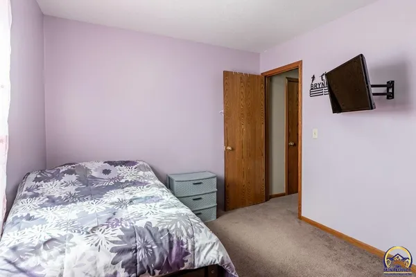 $259,000 | 422 Western Street, Onaga, KS 66521