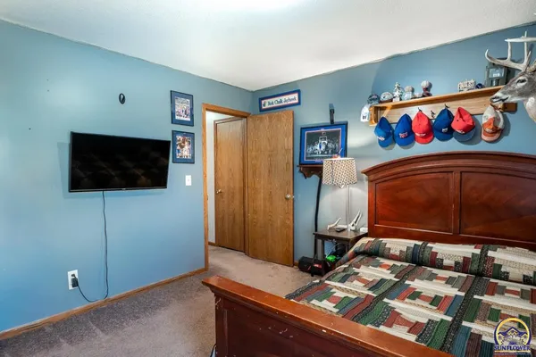 $259,000 | 422 Western Street, Onaga, KS 66521