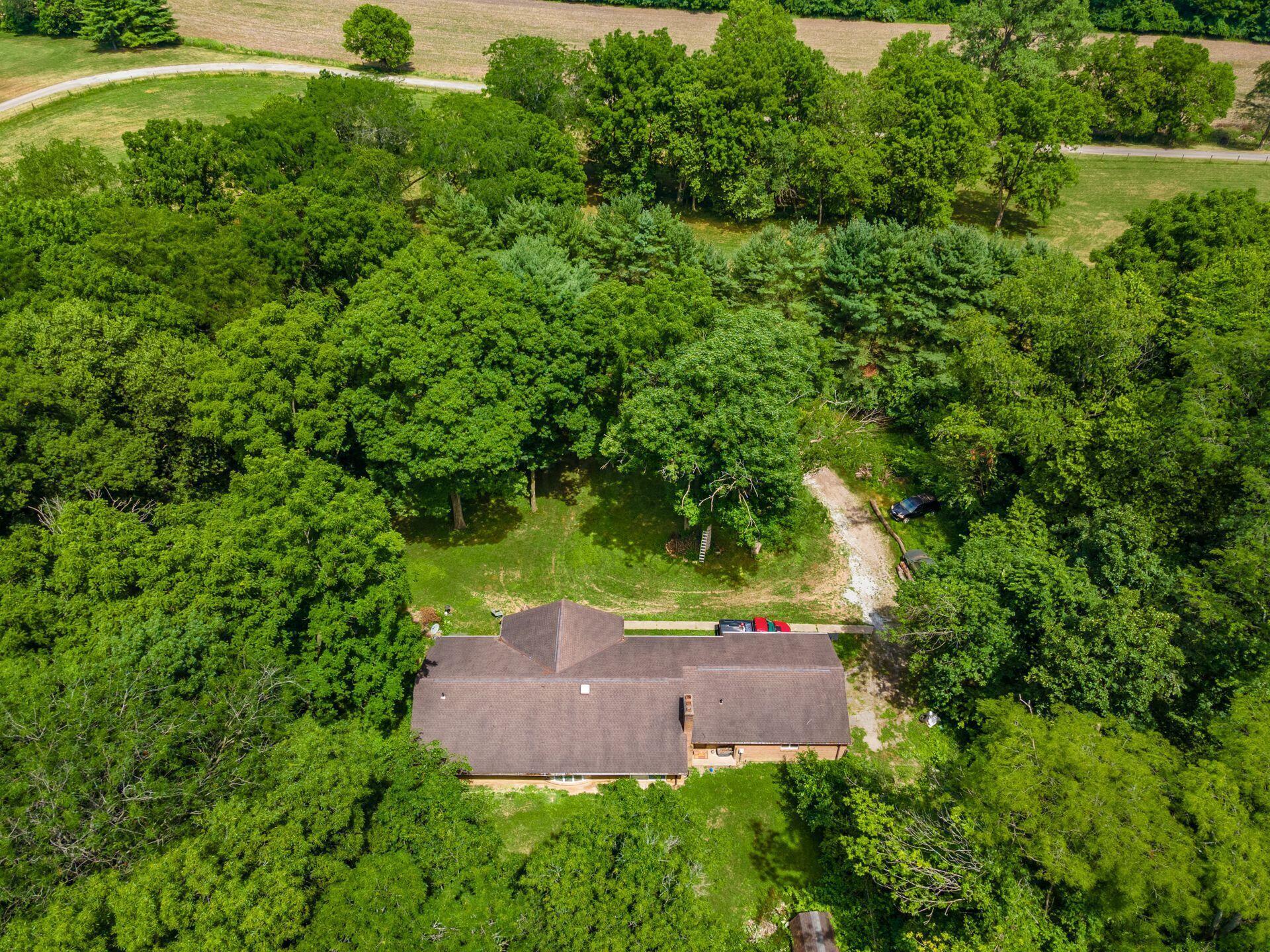 1379 Borror Road Grove City, OH 43123 - Photo 14 of 31 003_d Grove City OH 43123 USA