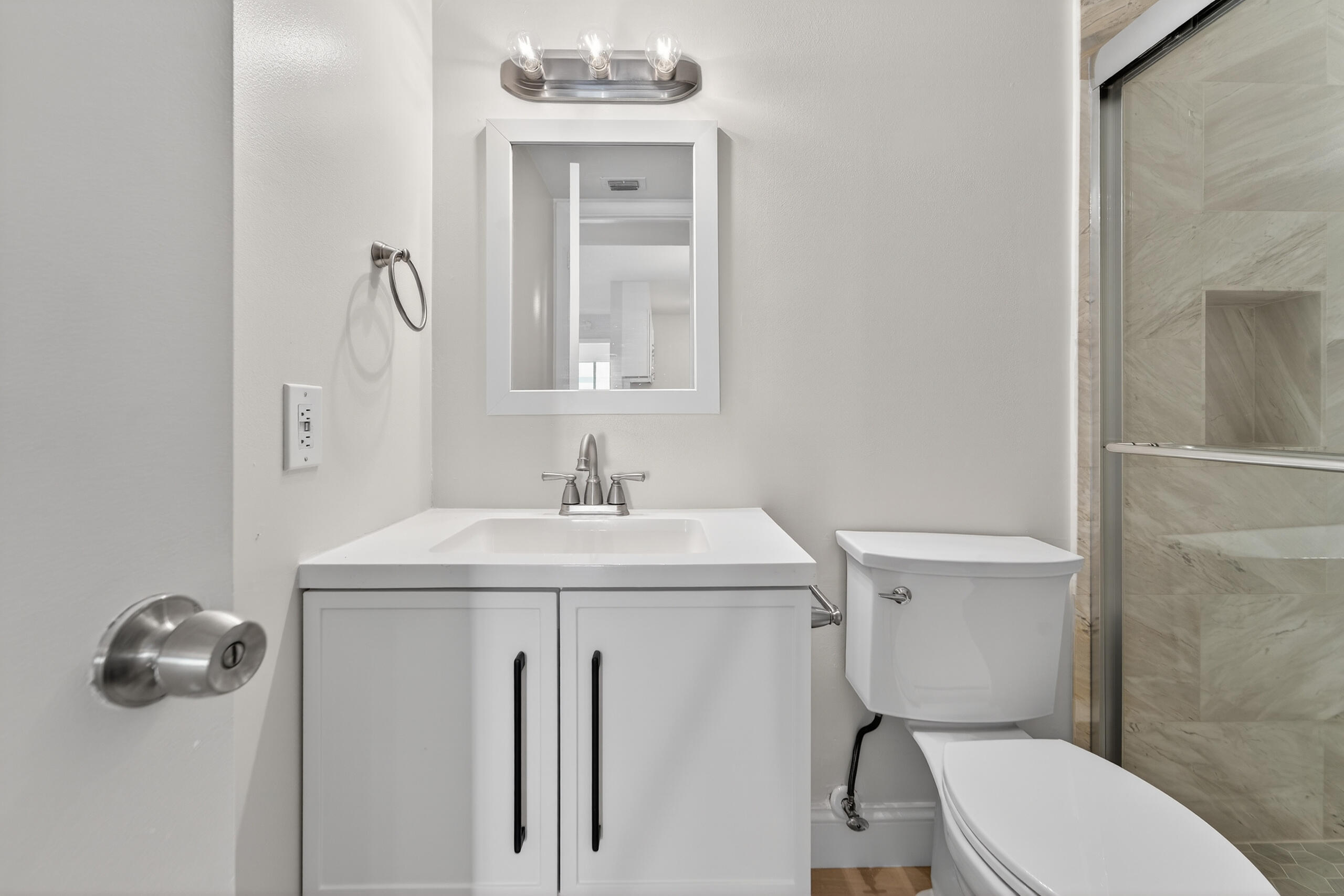6392 Chasewood Drive, Unit B Jupiter, FL 33458 - Photo 14 of 34 121625-80