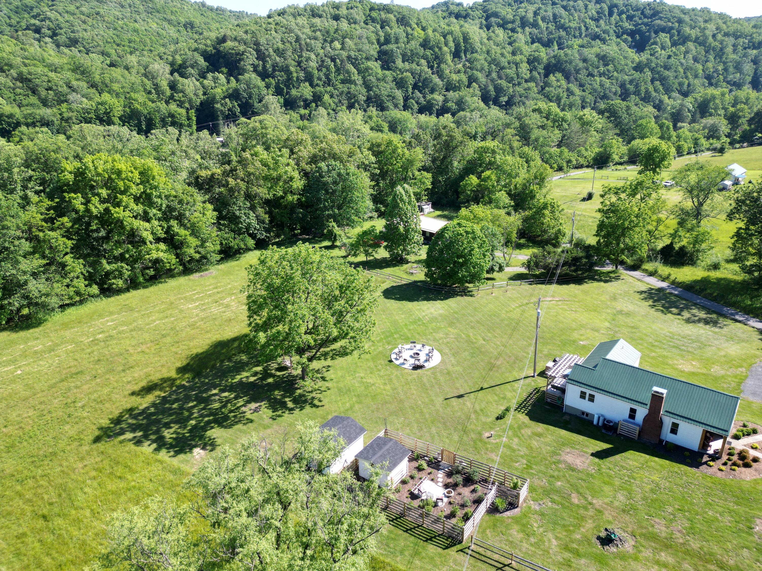 1999 Rockland Road Ronceverte, WV 24970 - Photo 9 of 153 Gallery Image 9