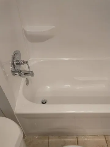 $1,750 | 363 Meadow Green Lane, Unit 363, Round Lake Beach, IL 60073