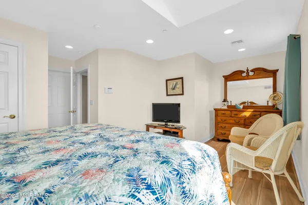 $5,000 | 21 Blaine Avenue, Unit 11, Seaside Heights, NJ 08751