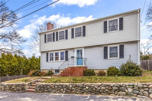 21 Elizabeth Road Stoneham, MA 02180 - Photo 2 of 29 Gallery Image 2