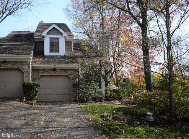 $4,200 | 10 East Countryside Drive, Princeton, NJ 08540