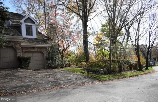 $4,200 | 10 East Countryside Drive, Princeton, NJ 08540