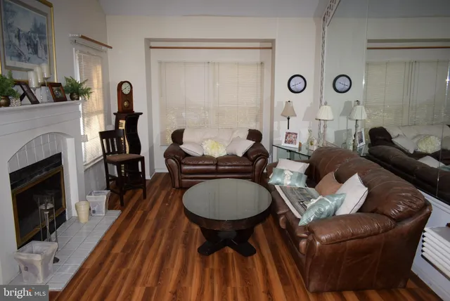 $4,200 | 10 East Countryside Drive, Princeton, NJ 08540