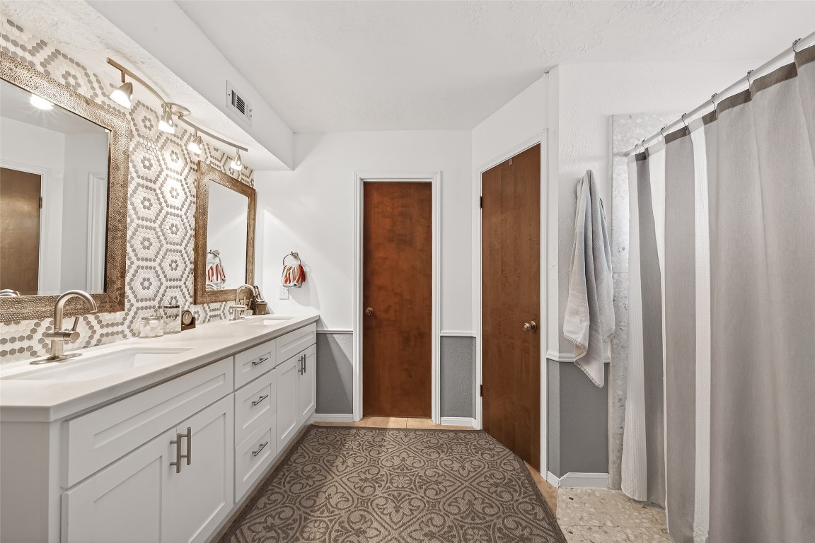 5327 Lacreek Lane Spring, TX 77379 - Photo 13 of 16