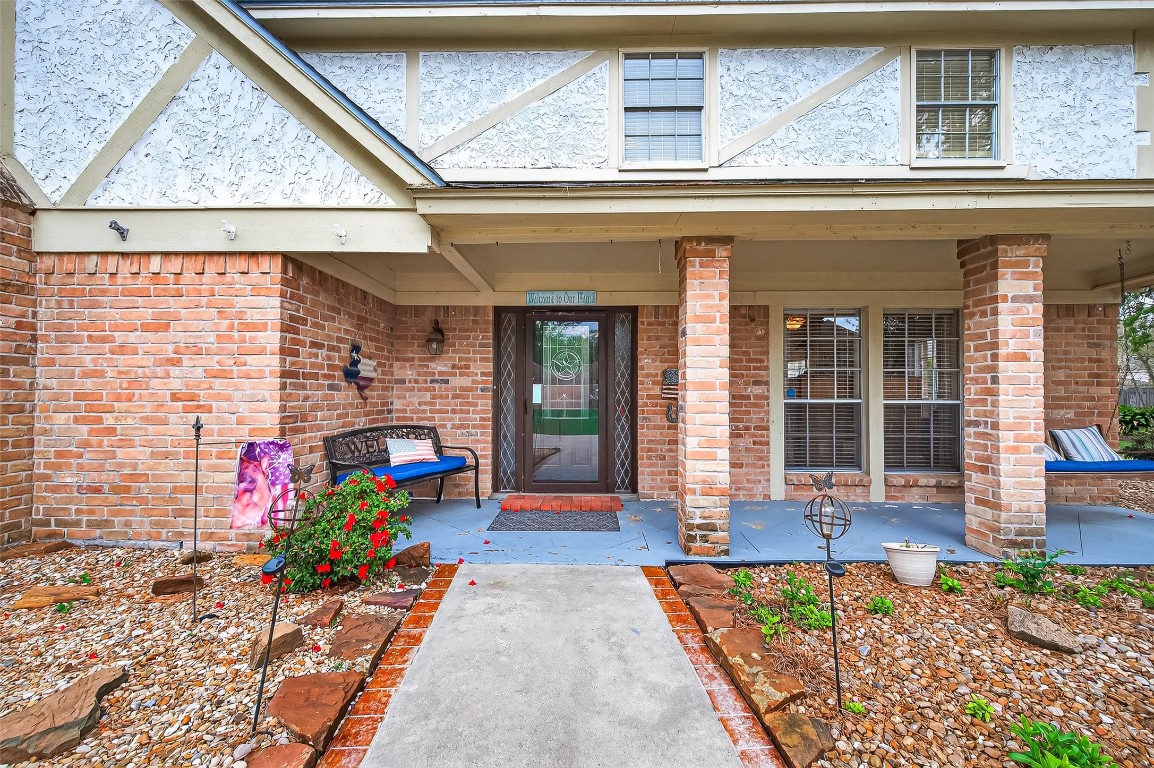 5327 Lacreek Lane Spring, TX 77379 - Photo 2 of 16
