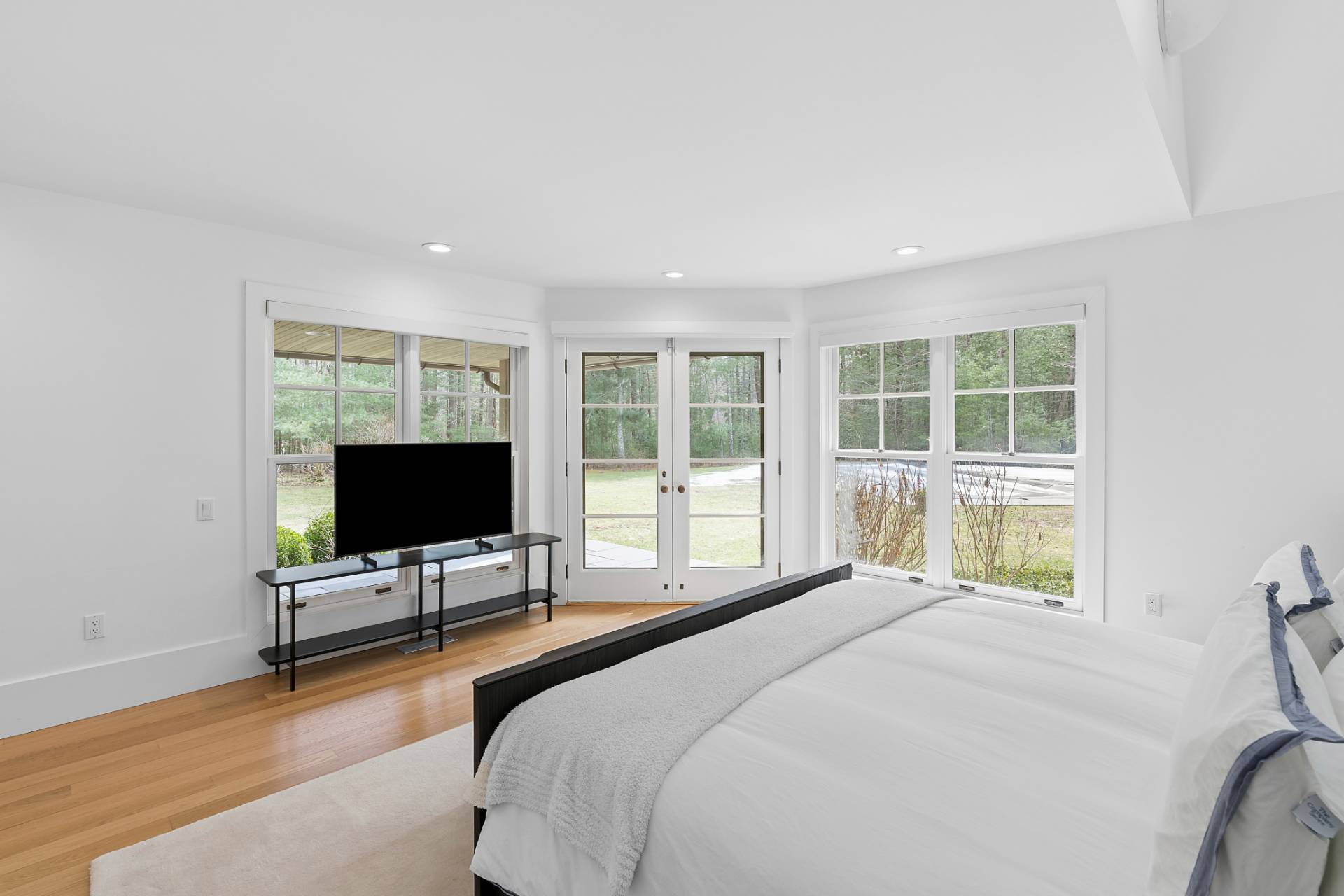 211 Swamp Road East Hampton, NY 11937 - Photo 14 of 23
