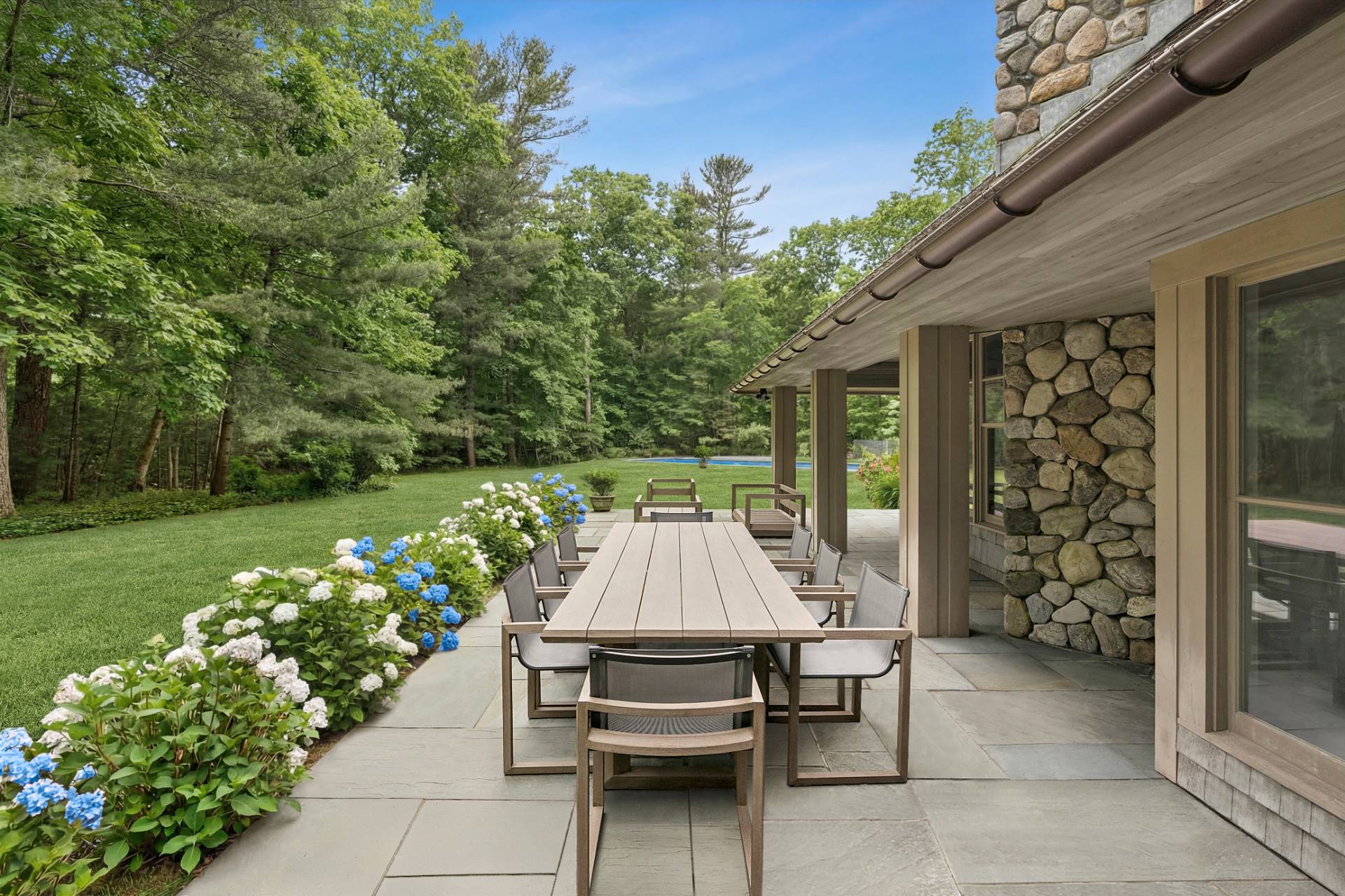 211 Swamp Road East Hampton, NY 11937 - Photo 4 of 23