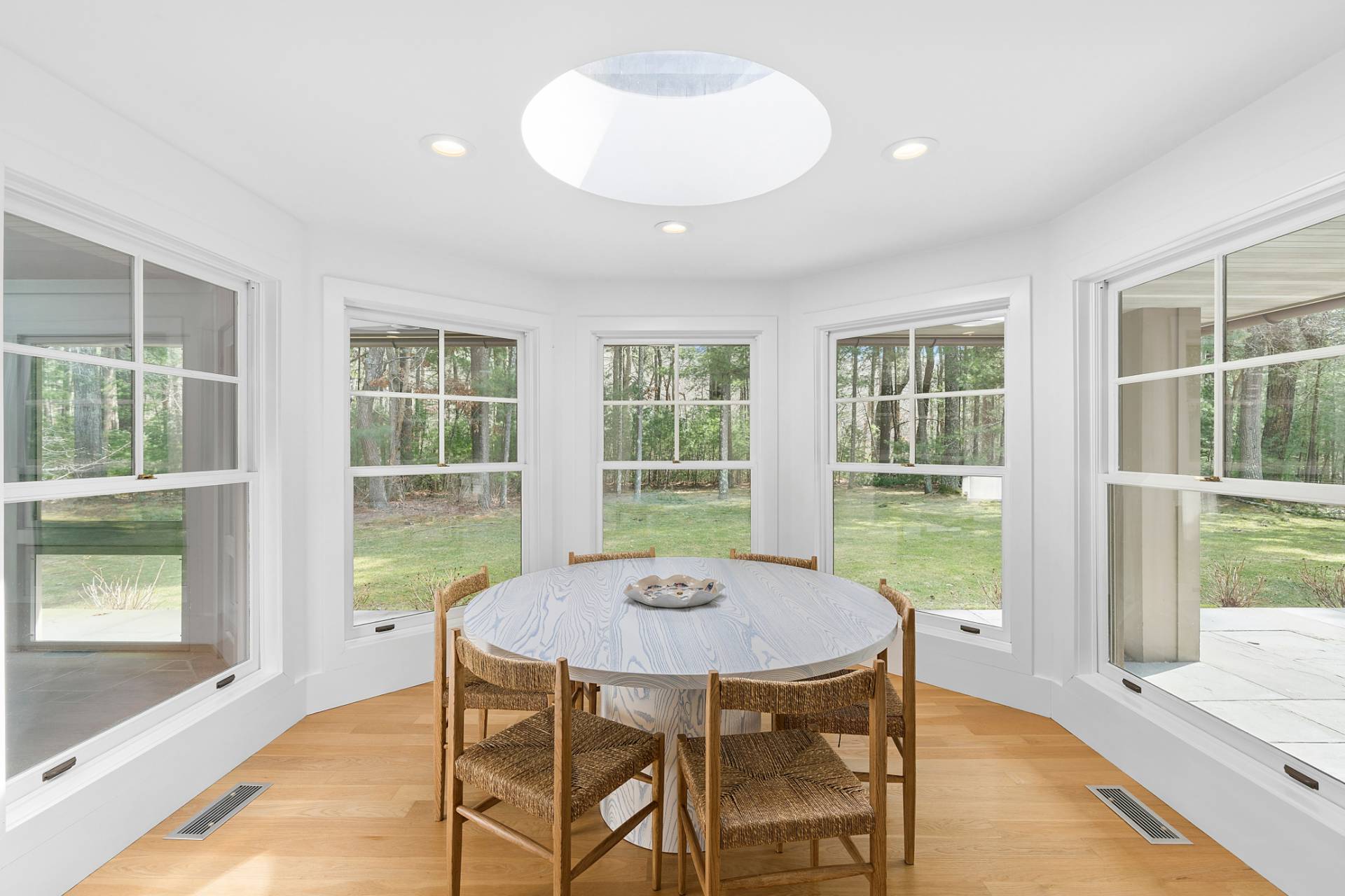 211 Swamp Road East Hampton, NY 11937 - Photo 9 of 23
