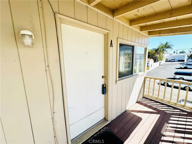 $2,400 | 216 Avenida Cabrillo, San Clemente, CA 92672