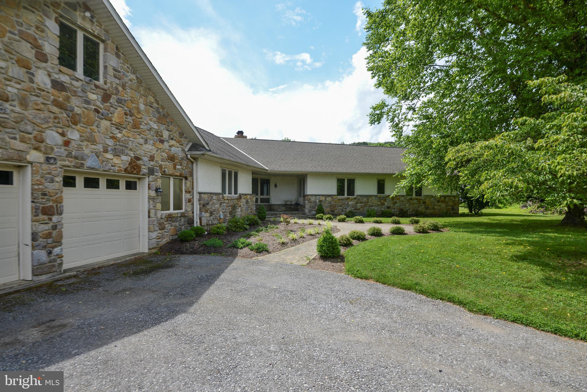 900 Stargazers Road Coatesville, PA 19320 - Photo 3 of 32 Gallery Image 3