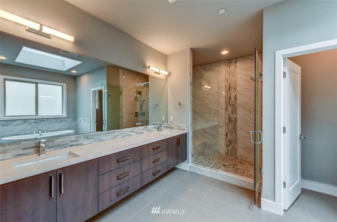 9901 Northeast 200th Street Bothell, WA 98011 - Photo 14 of 25