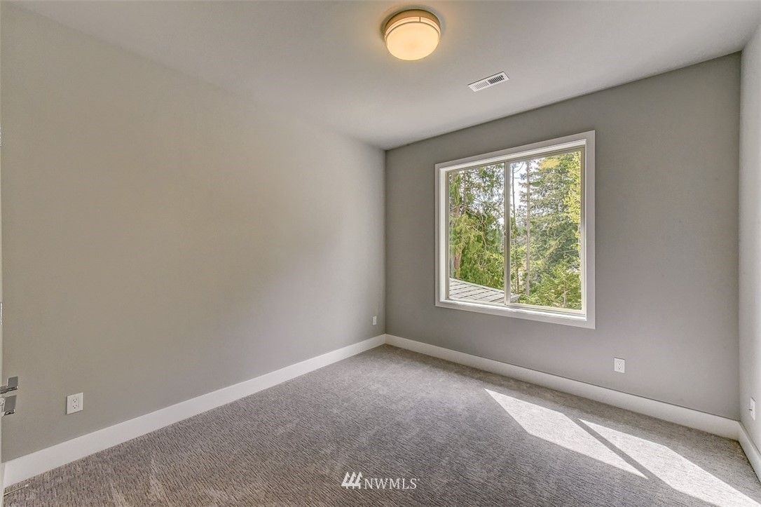 9901 Northeast 200th Street Bothell, WA 98011 - Photo 22 of 25
