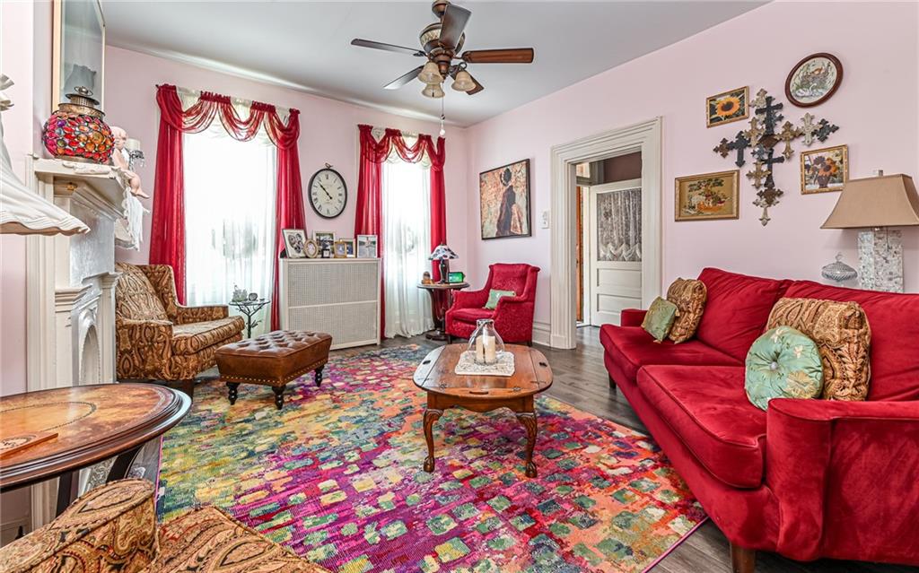 164 45th Street Pittsburgh, PA 15201 - Photo 5 of 47 a living room with furniture and a table