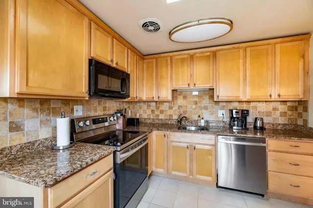 $4,850 | 4706 8th Road South, Arlington, VA 22204