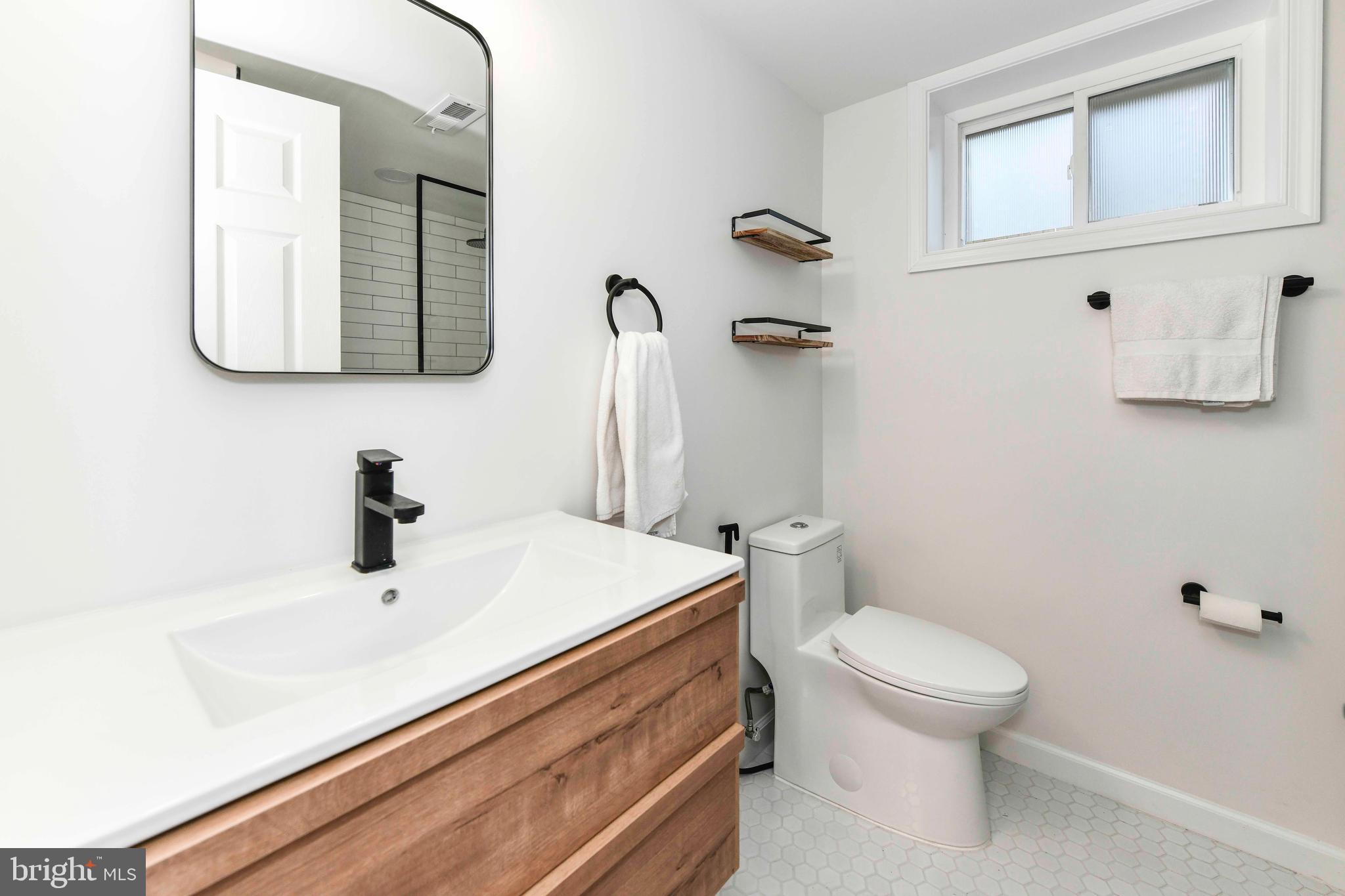 4706 8th Road South Arlington, VA 22204 - Photo 29 of 37