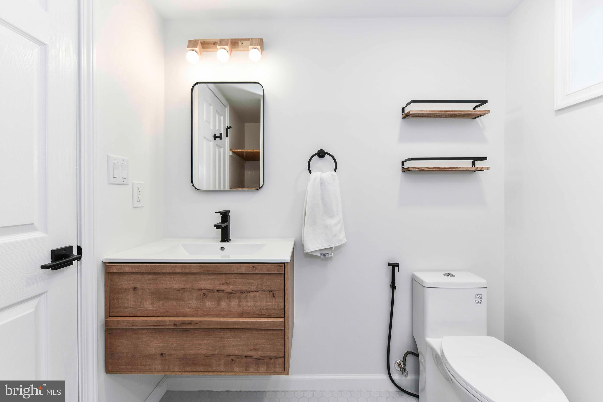 4706 8th Road South Arlington, VA 22204 - Photo 31 of 37