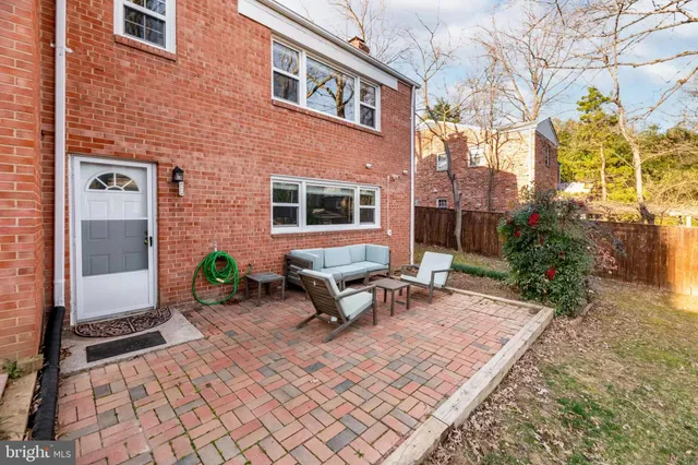 $4,850 | 4706 8th Road South, Arlington, VA 22204